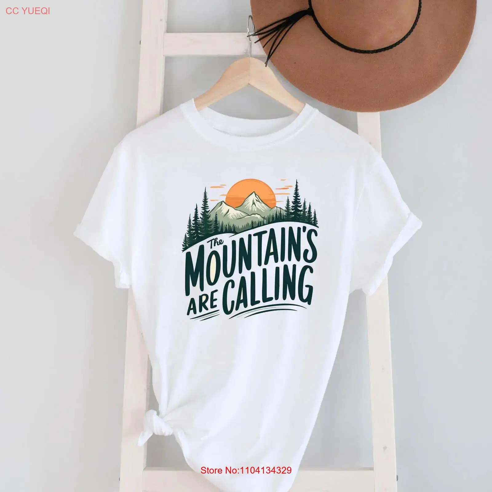 The mountains are calling Land - Outdoor Adventure Quotes Short 评论和价格